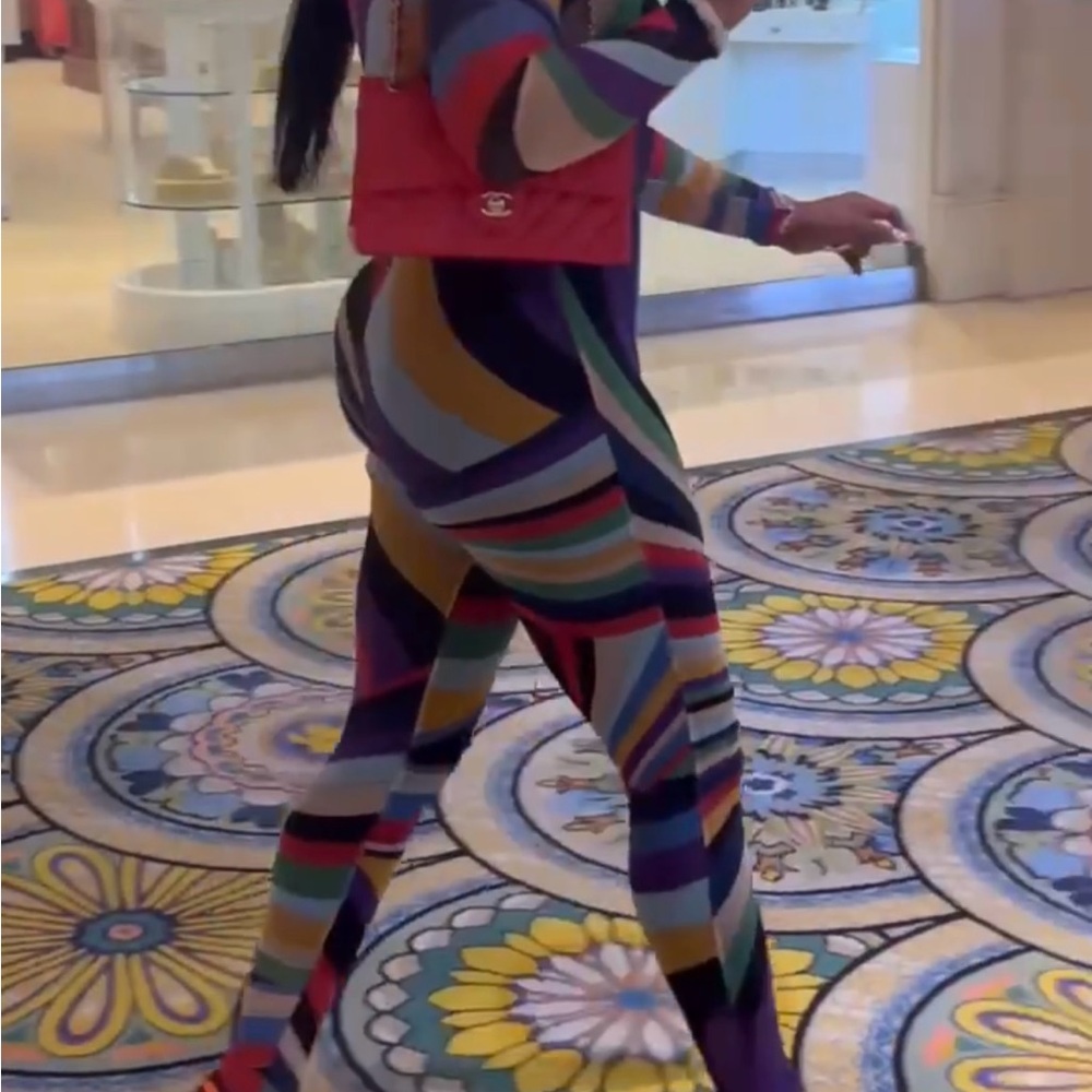 Emilio Pucci Vibrant Multicolor Printed High-Neck Jumpsuit - Picture 12 of 12